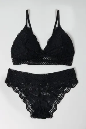 Black Lace Lingerie Set